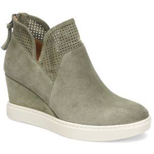 Sofft - Brand New - Wedge Sneaker - Size: 8.5